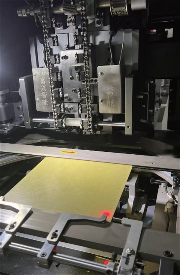 臥式插件機(jī)的技術(shù)創(chuàng)新與發(fā)展趨勢(圖1)